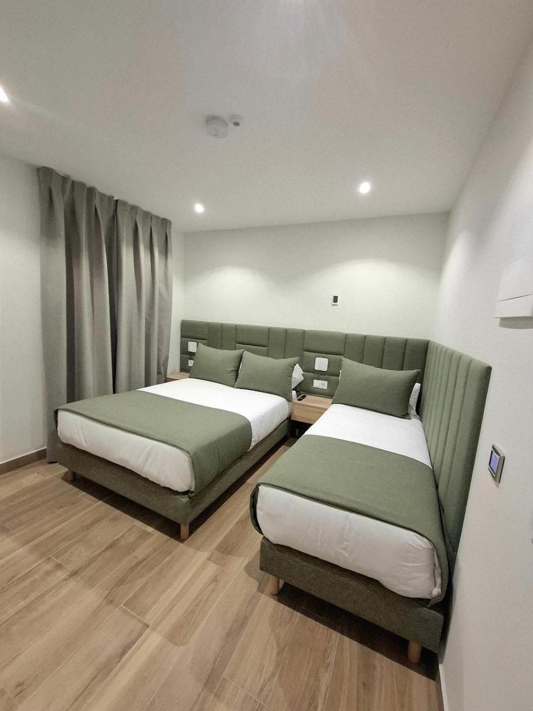 Triple Room Private Bathroom